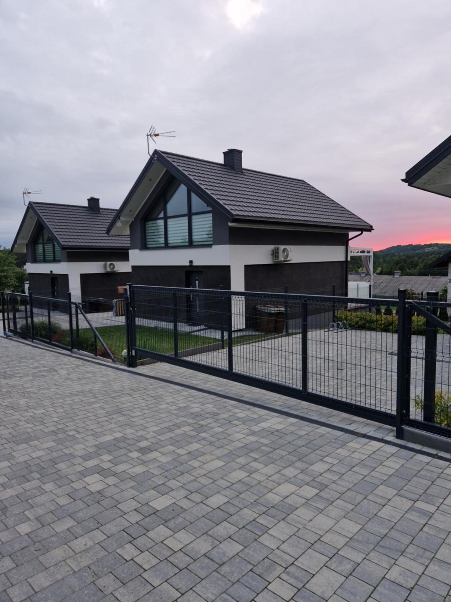 Na Roztoczu Aleja Lipowa B,g,j,k Sauna Jacuzzi Villa