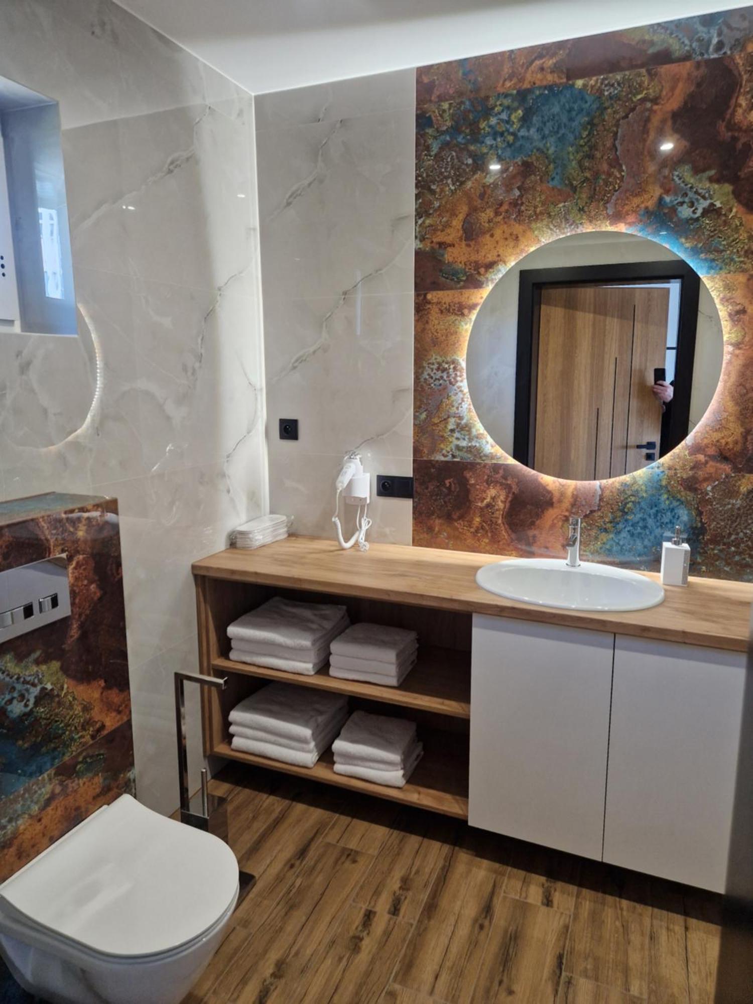 Na Roztoczu Aleja Lipowa B,g,j,k Sauna Jacuzzi