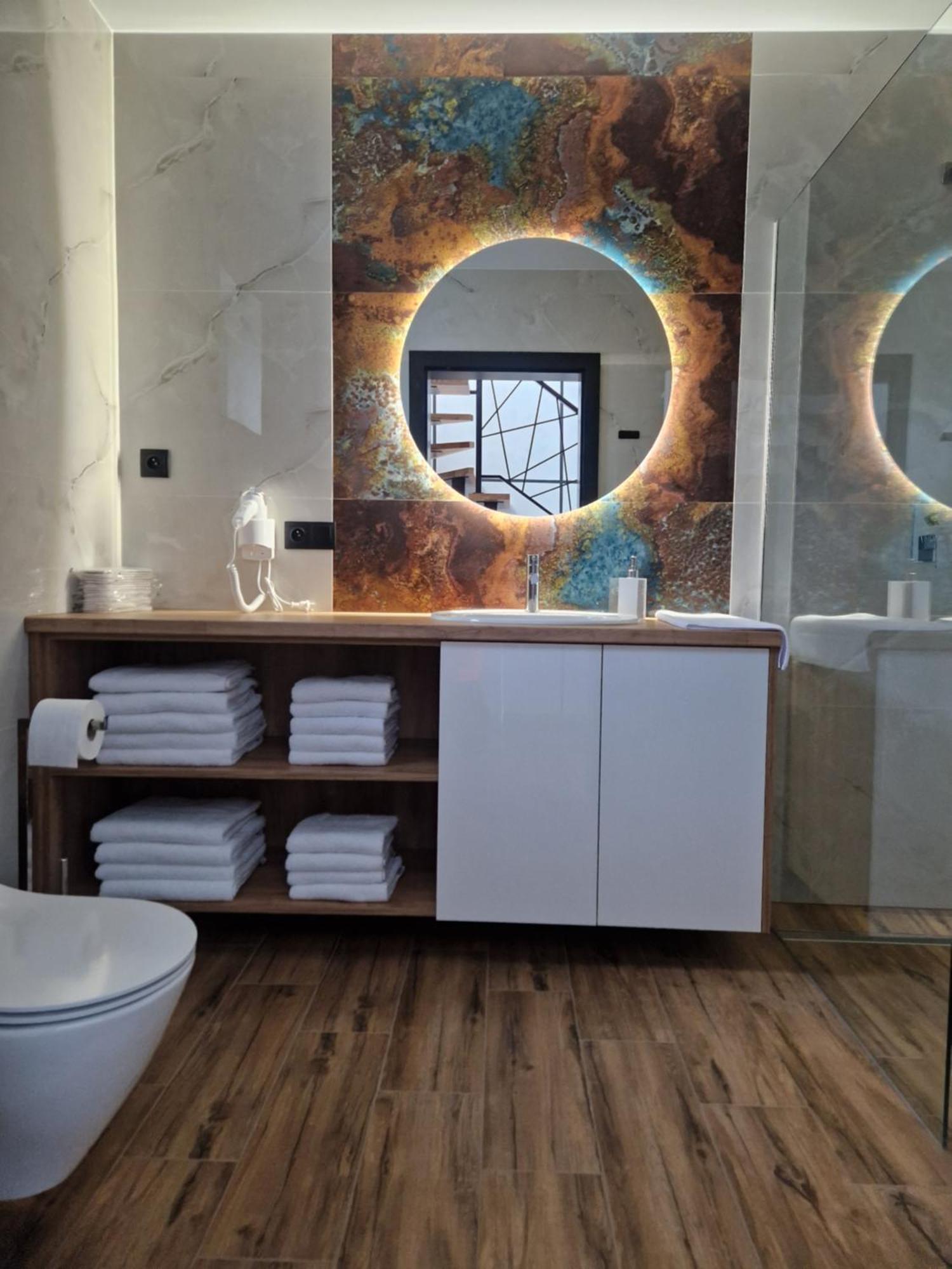 Na Roztoczu Aleja Lipowa B,g,j,k Sauna Jacuzzi Zwierzyniec