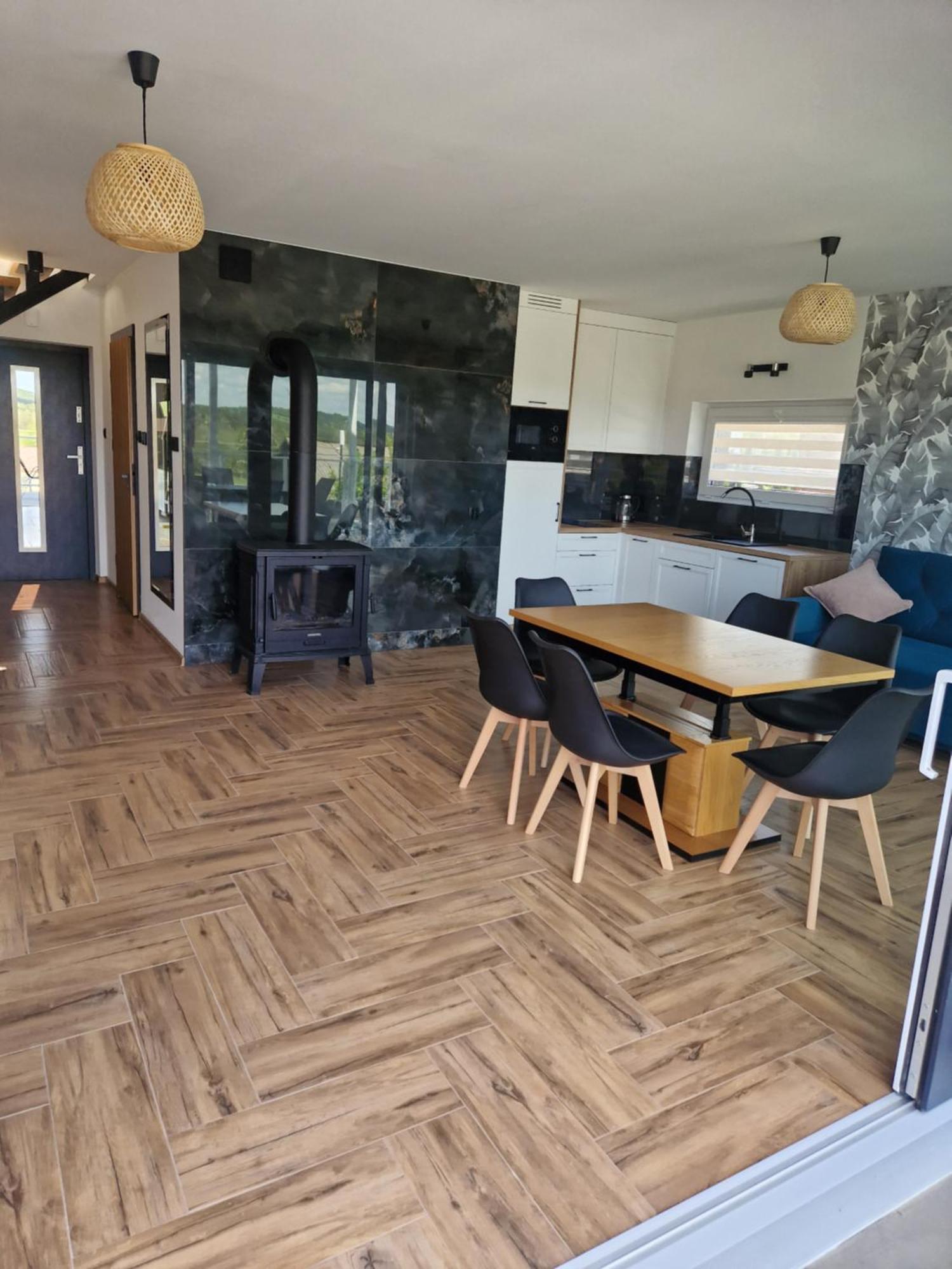 Na Roztoczu Aleja Lipowa B,g,j,k Sauna Jacuzzi *